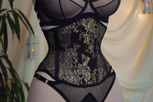 Aneira Lace Waspie "Aur"