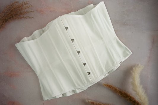 Sale: 28" Idris male corset in white